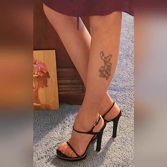 GUCCI BLACK AND GOLD TRIM STRAPPY STILETTO SANDALS 40 (10) - Picture 6 of 16